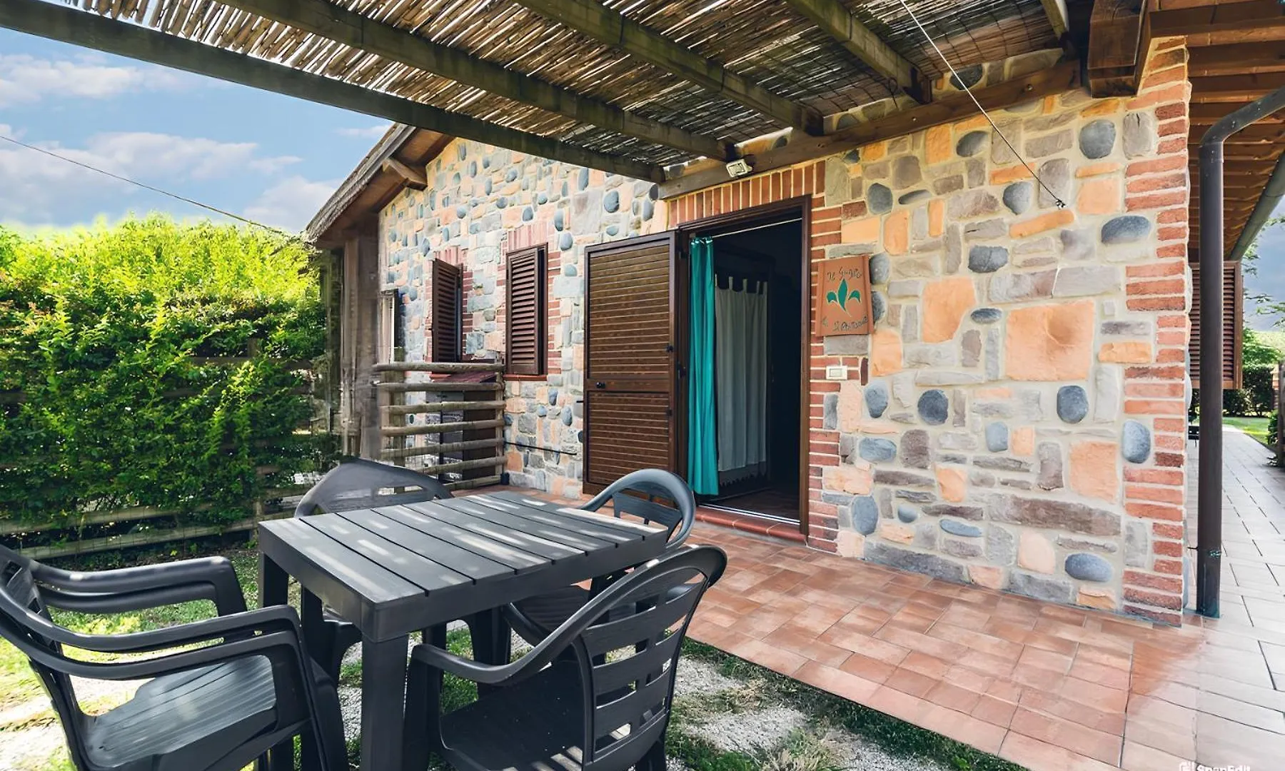 Agriturismo Il Giglio Di Sant' Antonio Montemassi 0*,